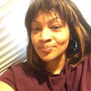 Meet your Posher, Candice